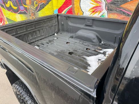 Used 2018 GMC Sierra 3500 SLT w/ Duramax Plus Package image 8