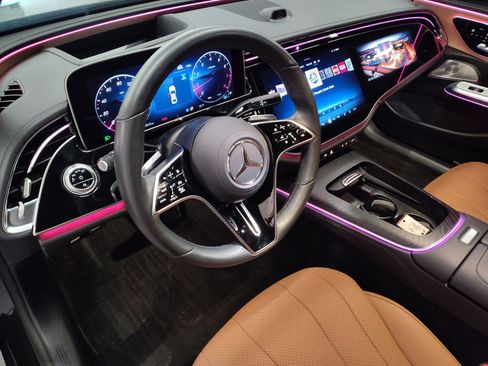 Certified 2024 Mercedes-Benz E 350 4MATIC Sedan image 4