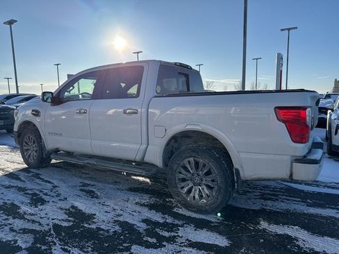 Used 2017 Nissan Titan Platinum Reserve image 3