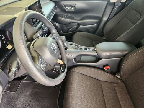 Used 2025 Honda HR-V LX image 12