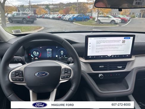 New 2026 Ford Explorer Active w/ Active Comfort Package image 17
