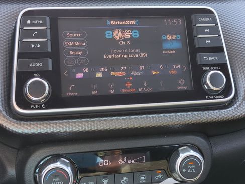 Used 2020 Nissan Kicks SV image 25