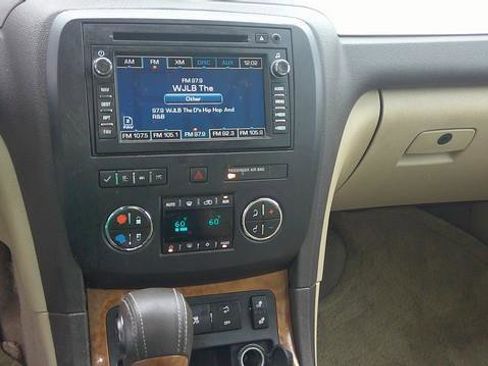 Used 2008 Buick Enclave CXL w/ Entertainment Package #3 image 7
