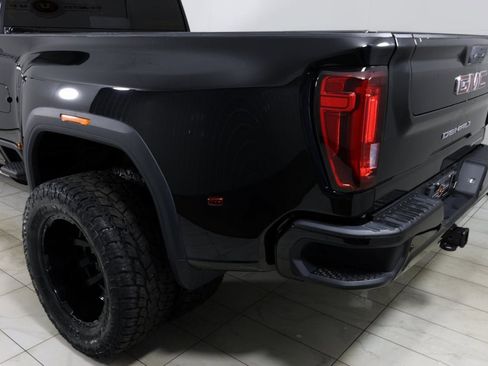 Used 2022 GMC Sierra 3500 Denali image 44