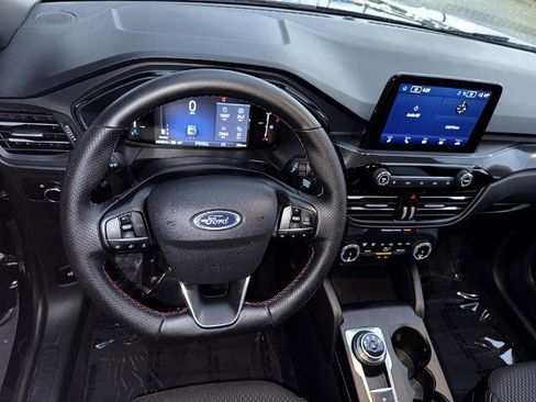 Certified 2025 Ford Escape ST-Line image 19
