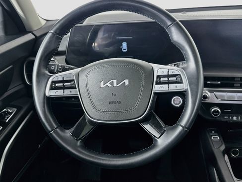 Used 2025 Kia Telluride S FWD image 18