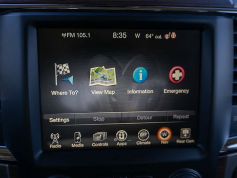 Used 2017 RAM 1500 Laramie w/ Convenience Group AWD/4WD image 18