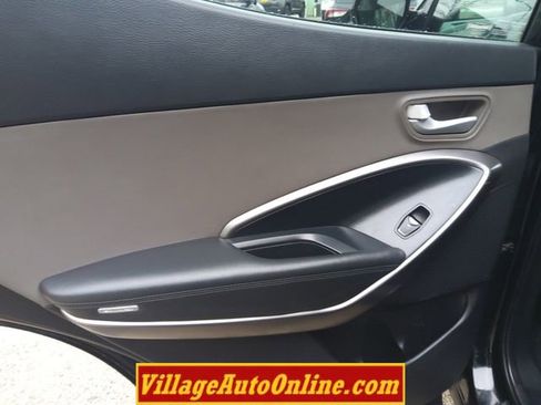 Used 2017 Hyundai Santa Fe Sport image 27