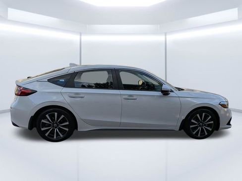 Used 2024 Honda Civic EX-L image 2