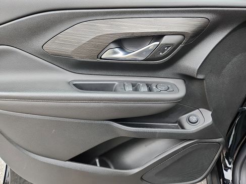 Certified 2022 GMC Terrain SLE w/ Driver Convenience Package image 10