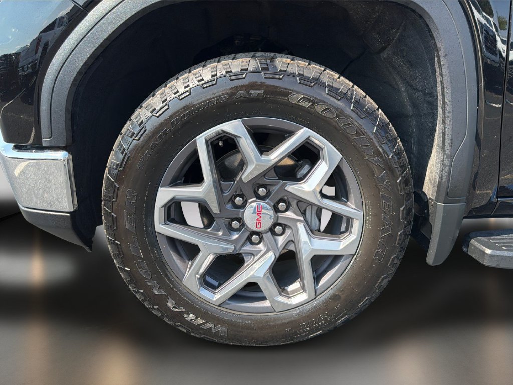 Used 2023 GMC Sierra 1500 SLT w/ SLT Premium Package AWD/4WD image 10