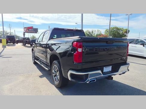 Used 2026 Chevrolet Silverado 1500 LT w/ Z71 Off-Road Package AWD/4WD image 30