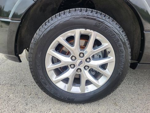 Used 2015 Ford Expedition Limited w/ Equipment Group 301A AWD/4WD image 34