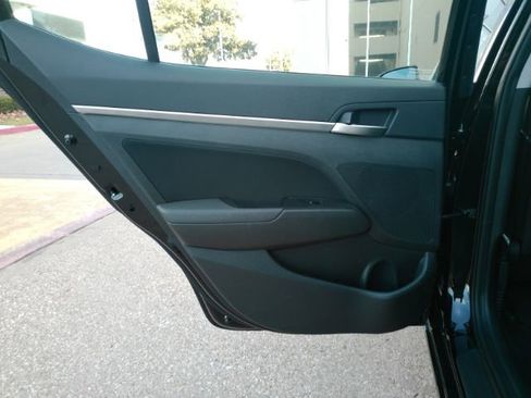 Used 2020 Hyundai Elantra Value Edition w/ Cargo Package (C1) image 18