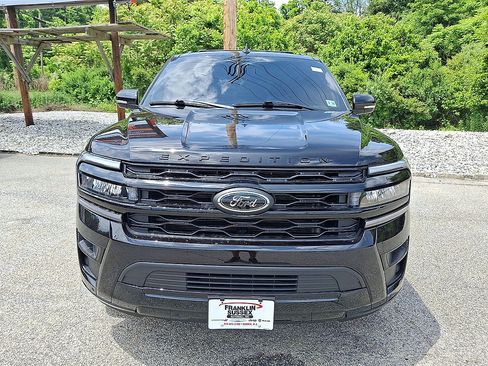 Used 2024 Ford Expedition Limited AWD/4WD image 29