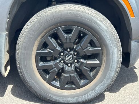 Used 2023 Nissan Frontier SV w/ Tow Package image 5