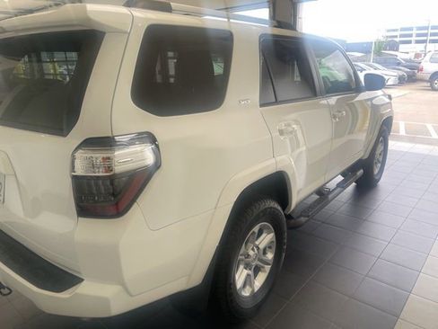 Used 2022 Toyota 4Runner SR5 Premium w/ Moonroof Package image 8