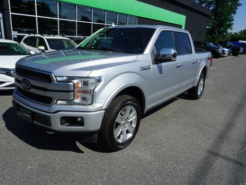 Used 2019 Ford F150 Platinum w/ Equipment Group 701A Luxury AWD/4WD image 2