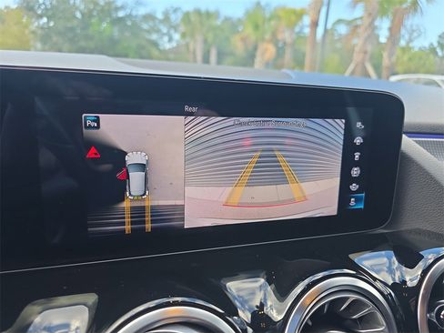 Used 2022 Mercedes-Benz GLA 250 image 28