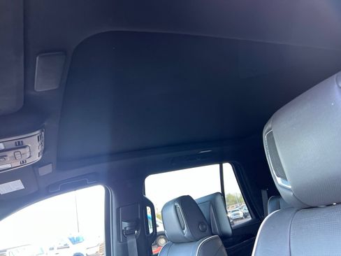 Used 2023 Cadillac Escalade Sport AWD/4WD image 32