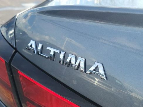 Certified 2022 Nissan Altima 2.5 SV image 10
