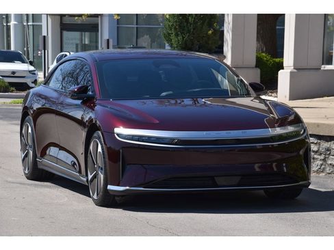 Used 2023 Lucid Air Pure image 2