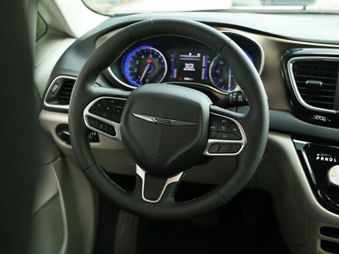 Used 2024 Chrysler Voyager LX FWD image 25