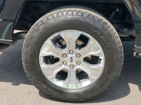 Certified 2023 Ford F150 Platinum w/ Equipment Group 701A High AWD/4WD image 5