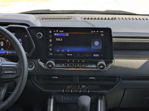 Used 2026 Chevrolet Colorado Trail Boss image 18