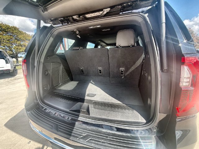 Used 2026 GMC Yukon Elevation w/ Elevation Premium Package RWD image 25