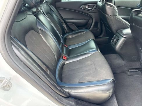 Used 2015 Chrysler 200 S w/ Navigation & Sound Group I image 9