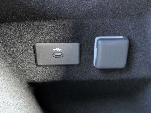 New 2026 Cadillac Lyriq Sport AWD/4WD image 21