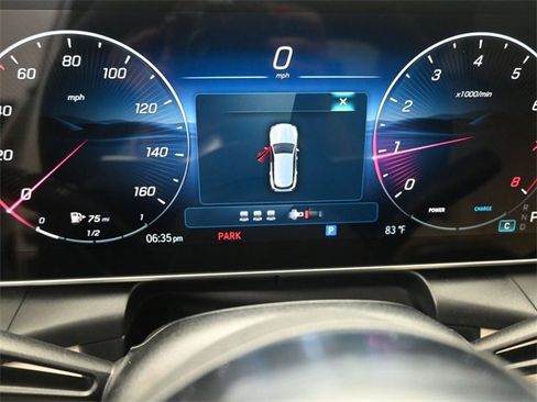 New 2025 Mercedes-Benz GLC 300 image 32