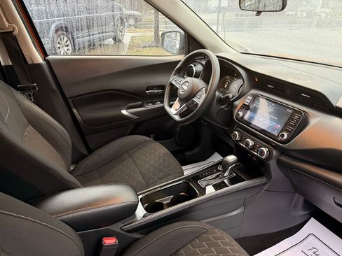 Used 2023 Nissan Kicks SV image 17