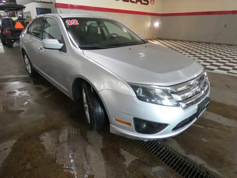 Used 2012 Ford Fusion SE image 3