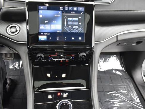 Used 2024 Jeep Grand Cherokee Laredo X w/ Trailer Tow Package image 11