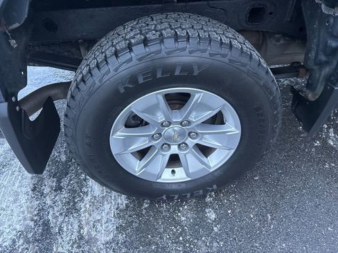 Used 2019 Chevrolet Silverado 1500 LT w/ All-Star Edition image 12