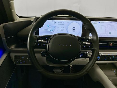 Used 2024 Hyundai Ioniq 6 Limited image 18