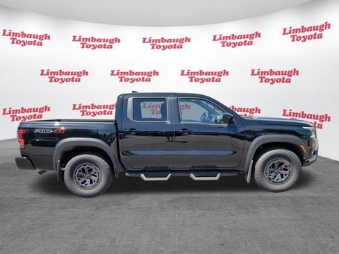 Used 2025 Nissan Frontier PRO-4X AWD/4WD image 2