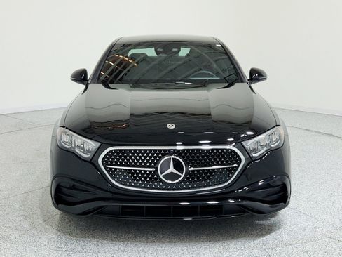 New 2026 Mercedes-Benz E 350 4MATIC Sedan image 2