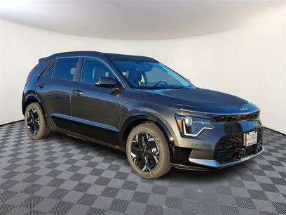 Certified 2025 Kia Niro Wind