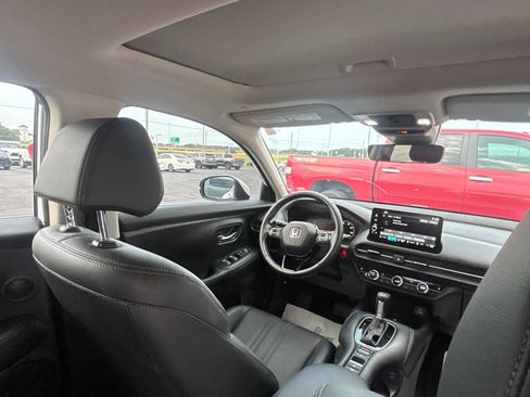 Used 2024 Honda HR-V EX-L image 32