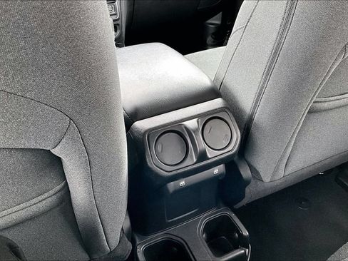 Used 2025 Jeep Gladiator Sport AWD/4WD image 20