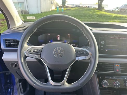 Used 2023 Volkswagen Taos SE FWD image 41