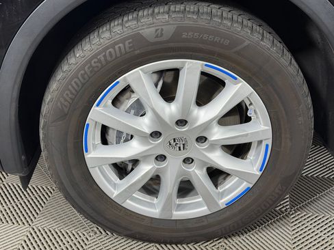 Used 2013 Porsche Cayenne w/ Convenience Pkg AWD/4WD image 13