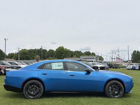 New 2026 Dodge Charger R/T AWD/4WD image 4
