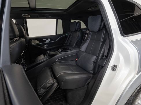 Used 2023 Mercedes-Benz Maybach GLS 600 4MATIC image 50