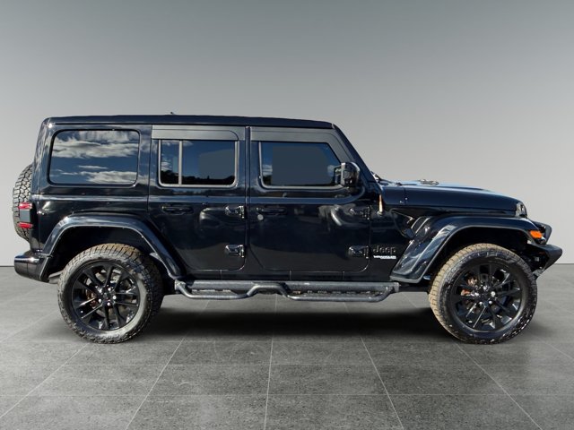 Used 2021 Jeep Wrangler Unlimited Sahara AWD/4WD image 7