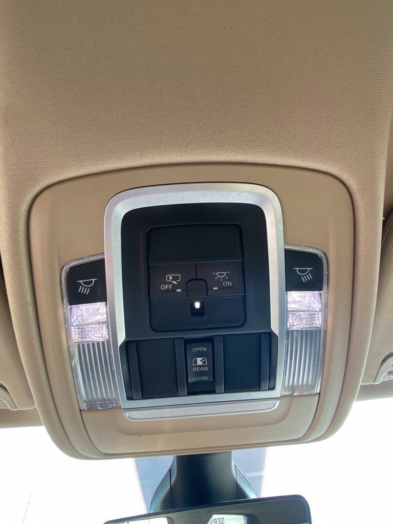 Used 2020 RAM 1500 Laramie RWD image 23