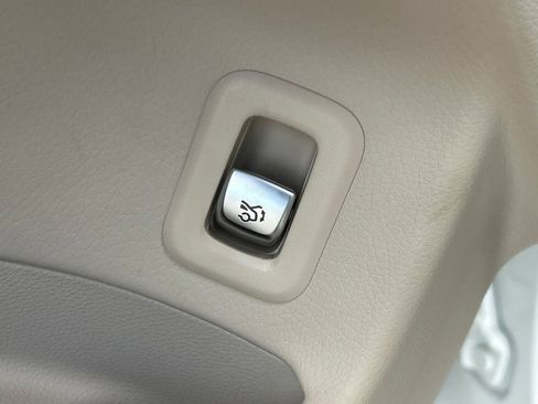 Used 2022 Mercedes-Benz GLC 300 image 16